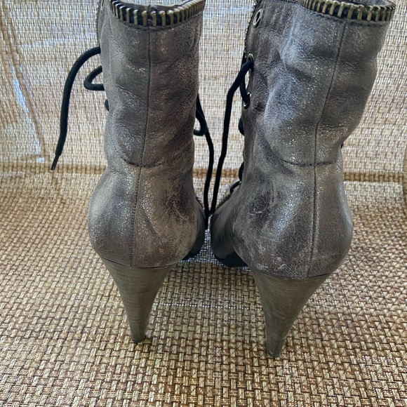 Coach boots - Picture 3 of 7